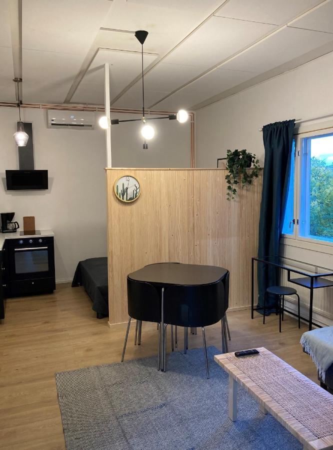 Hurmaava Vierassviitti Hyvaellae Sijainnilla! Naantali Kültér fotó